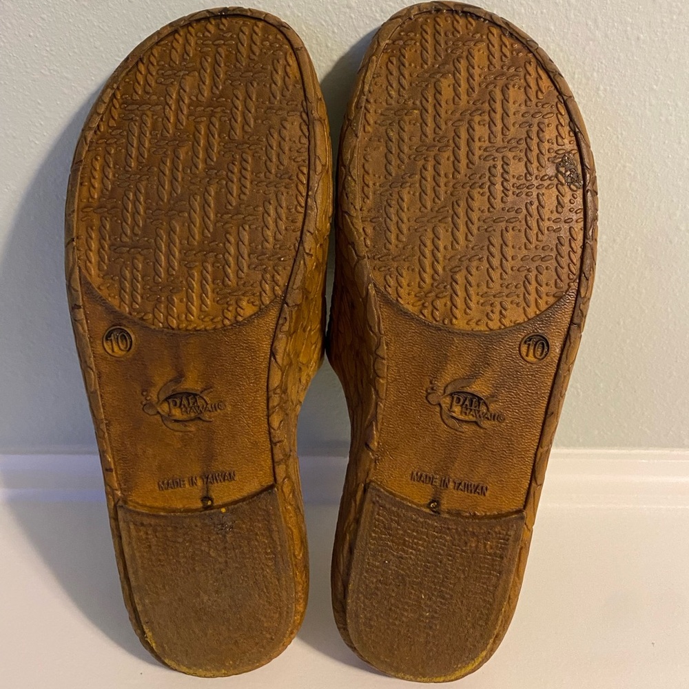 Sandals - Picture 2 of 2